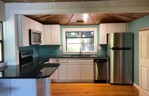 Altamonte Springs Cottage | nIncredible Private Lakefront Cottage Retreat