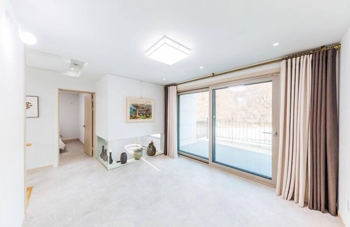 Seo Apartment | Nine to zero Pension