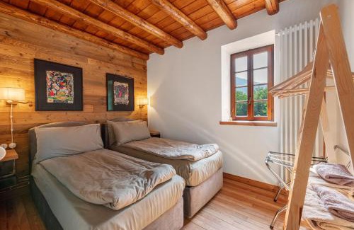 Schignano Ski Chalet | Nini's Home