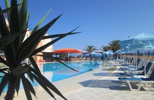 Roda Apartment | Ninos On The Beach Hotel