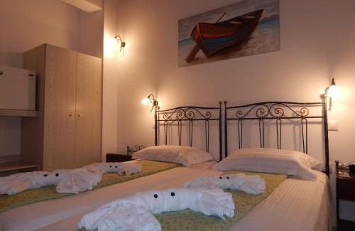 Agios Ioannis Bed & Breakfast | Nisiotiko house in Tinos near the beach