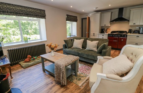 Thornhill Cottage | NITHBANK COTTAGE, pet friendly, with open fire in Thornhill