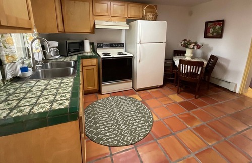 Los Griegos House | NM Style Comfort in Los Griegos, Beautiful Home *20% Discount weekly stays!*