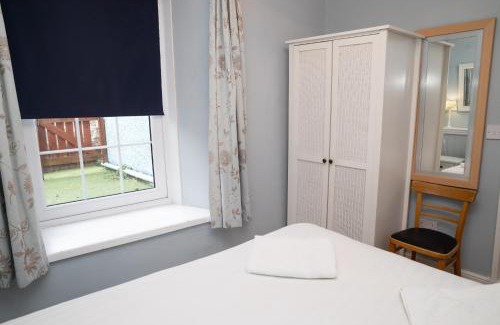 New Quay Apartment | No. 1 Cliffside New Quay
