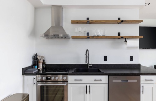 Lakewood Apartment | NO. 10 - 1BD Hotel Quality