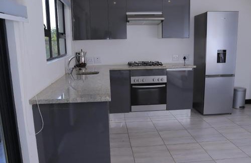Greater Johannesburg Metropolitan Area Apartment | No 2 on Cladon Jadde Apartments