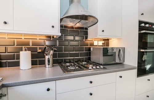 Cockermouth Cottage | NO.2 WATERLOO STREET, family friendly, with open fire in Cockermouth