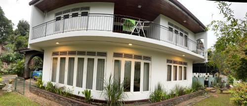 Anniwatta House | No 44,Anniewatte Road