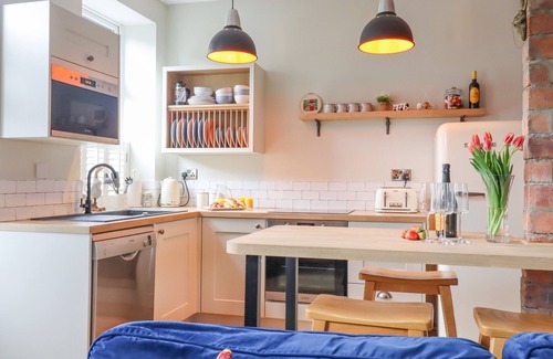 Haworth House | NO 47, HAWORTH, family friendly, with a garden in Haworth