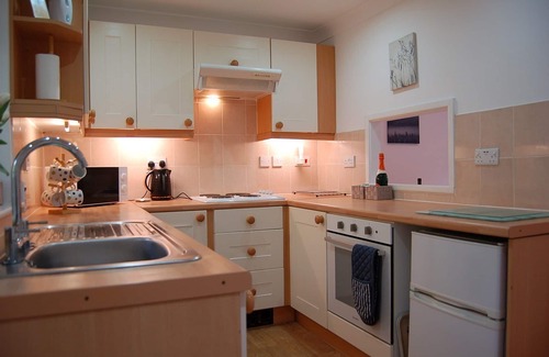 Bryn-crug Cottage | No 6 at Dolgoch Falls Cottages