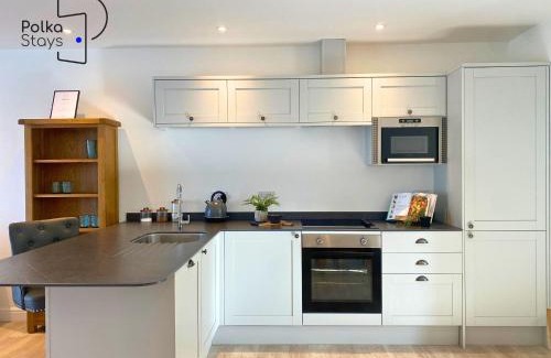 Lytham St. Anne's House | No 6 PolkaStays Ivy Farm Orchard Suite
