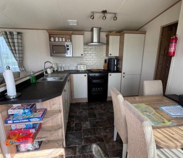 Tunstall Other | No 68 The Dales
