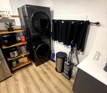 Poplar Grove Apartment | No Chores Silver Suite Near Downtown
