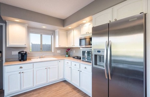 Oak Creek House | NO clean fee, Red Rock VIEWS, Heated Pool, 5BR