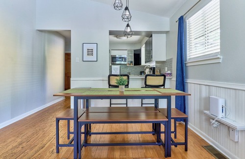 Travis Heights House | No Cleaning Fee 4 Mi to UT Full Fenced-In Yard