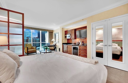 Las Vegas Hotel | No restore fee Las Vegas Highrise