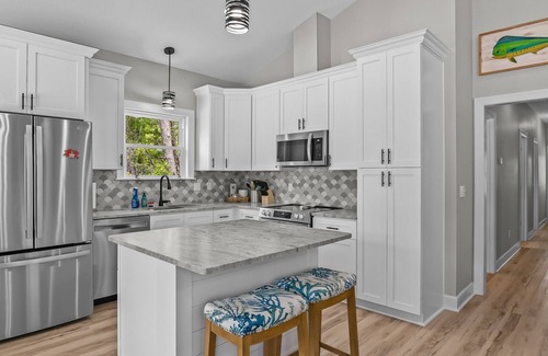 Carrabelle House | No Wake Zone – Drift In, Slow Down, Stay Awhile.