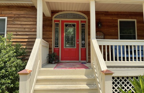 Sloans Valley House | 'No Wake Zone' is Lakefront and close to the boat ramp