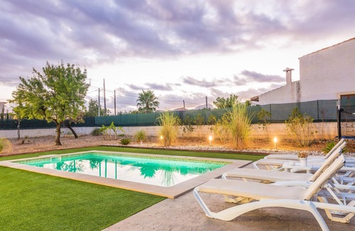 Lloseta Villa | NOGUER 6 - Beautiful villa with beautiful exteriors including private pool and billiards.