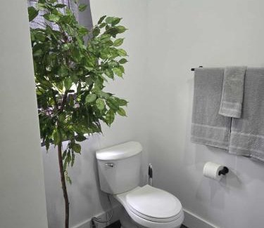 Detroit Apartment | Nomad Pad