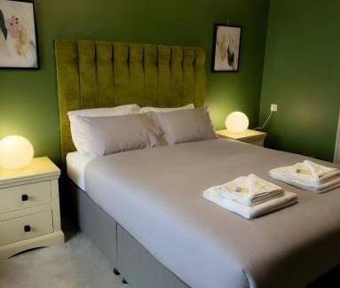 Bangor Hotel | Nomi Rooms & Restaurant