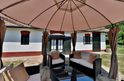Balatonlelle House | Noname