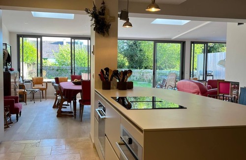 Vannes House | Nordic bath - Vannes center in dead-end street - south garden - QUIET - 4 BEDROOMS