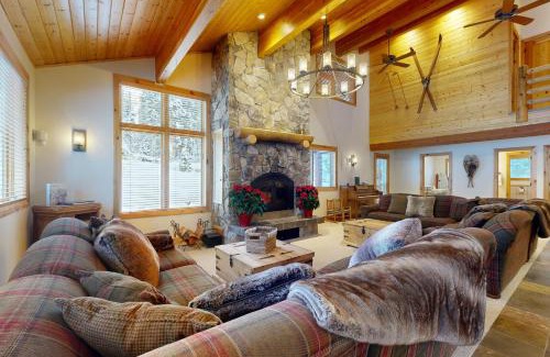 Salt Lake Mountain Resorts House | Nordic Chalet