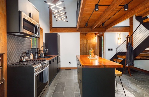 Catskill House | Nordic Retreat: Eco Scandinavian Modern Getaway