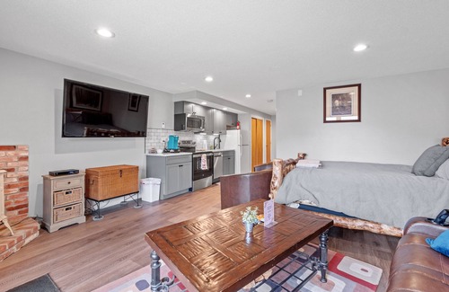 Bartlett House | Nordic Village Condo Sleeps 8