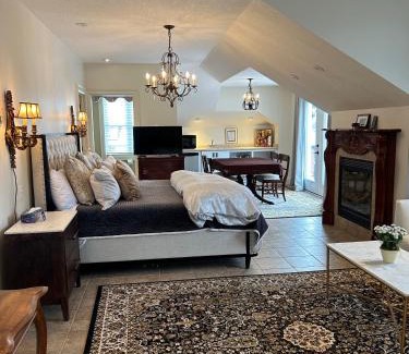 Guelph House | Norfolk Guest House Inn