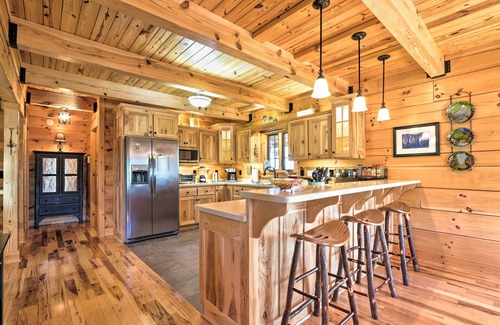 Rock Harbor House | Norris Lake Area Home w/Spacious Deck + View!