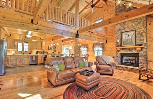 Rock Harbor House | Norris Lake Area Home w/Spacious Deck + View!