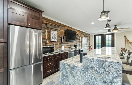 La Follette House | Norris Lake Stooksbury Lodge Perfect for Side by Side’s, Families, and Fishing!