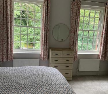 East Drayton Bed & Breakfast | North Clifton Hall