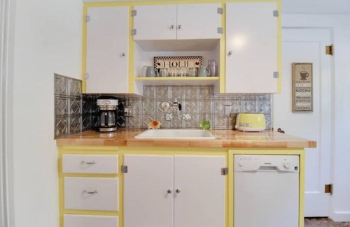 North End Apartment | North End Downtown #7 - 5 Star Rating - Super Nice
