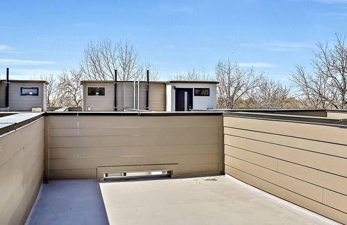 Veterans Park House | North End Townhouse with Foothills Views, walkable to Whitewater Park & Downtown