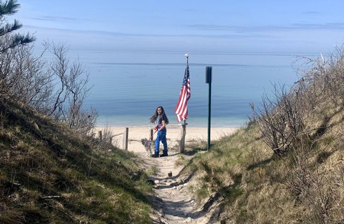Baiting Hollow House | North Fork Oasis Walk to Private Deeded Beach with Beautiful Year Round Sunsets
