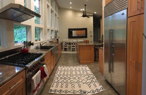 Baiting Hollow House | North Fork Oasis Walk to Private Deeded Beach with Beautiful Year Round Sunsets