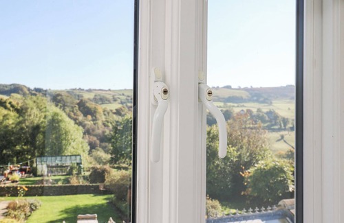 Oxenhope Cottage | North Ives Cottage