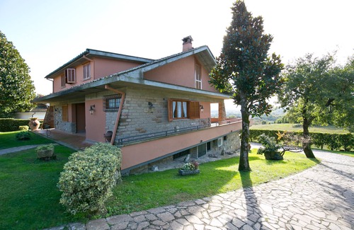 Sutri Villa | NORTH OF ROME IN THE HEART OF TUSCIA