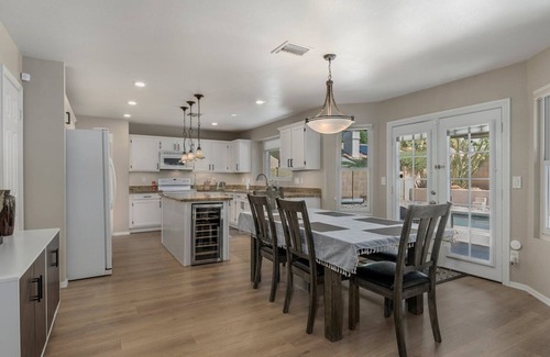 Park Hill House | North Phoenix 4 Bdrm Vacation Home w/Pool & Games!