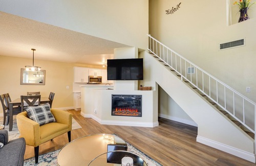 Paradise Valley Village House | North Phoenix Home! Great Location + Private Patio