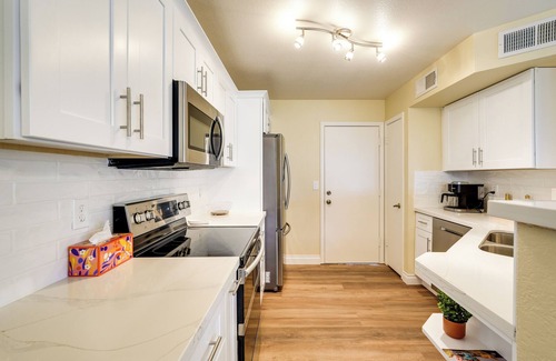 Paradise Valley Village House | North Phoenix Home! Great Location + Private Patio