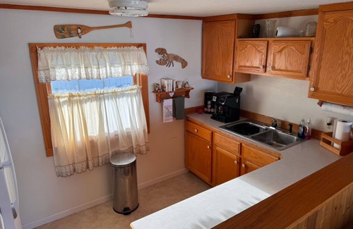 Prudenville House | North View Cabins #3 - 2Bed/1Ba Direct Waterfront Cabin on Houghton Lake!