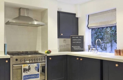 Southwold House | Northcliffe, Premier Position Southwold Seafront, Five Star Mansion, Sleeps 14