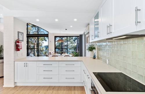 Long Beach House | Northcove Road Clifftop Living