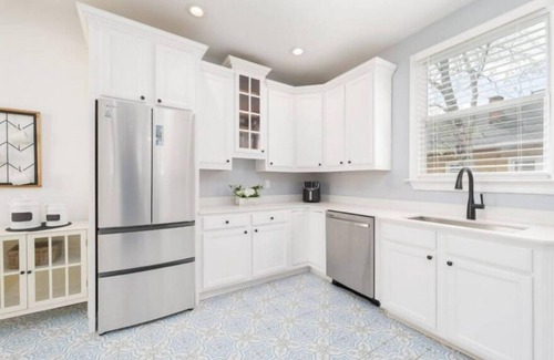 Springfield Apartment | Northeast Florida Retreat