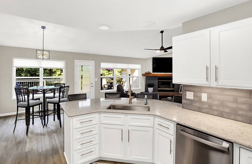 Fishers House | Northeast Indianapolis Charming 3-bedroom home in Fishers, fully remodeled 2025