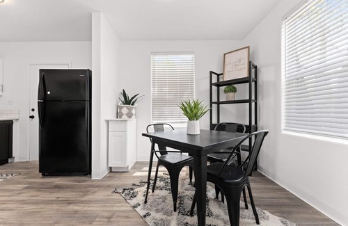 North End House | NorthEnd Charmer 1 bedroom Near BSU